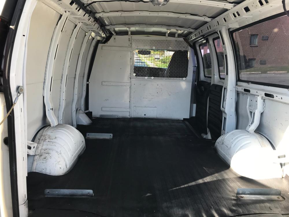 2007 White /Gray Chevrolet Express Cargo Van (1GCGG25U471) with an 6.0L V8 OHV 16V engine, 4-Speed Automatic Overdrive transmission, located at 577 Chester Pike, Prospect Park, PA, 19076, (610) 237-1015, 39.886154, -75.302338 - Photo #13