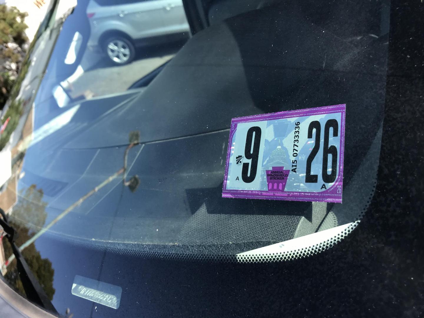 2011 Tan /Gray Ford F-250 SD SuperCab 4WD (1FT7X2B66BE) with an 6.2L V8 OHV 16V engine, 6-Speed Automatic transmission, located at 577 Chester Pike, Prospect Park, PA, 19076, (610) 237-1015, 39.886154, -75.302338 - Photo#5