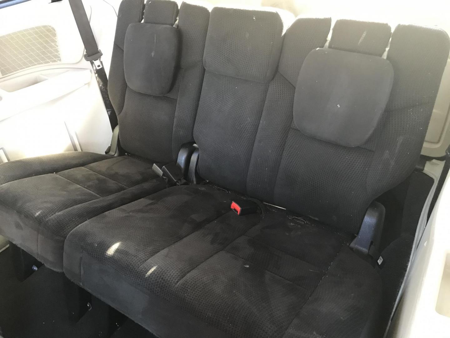 2014 White /Gray Dodge Grand Caravan SE (2C4RDGBG6ER) with an 3.6L V6 DOHC 24V engine, 6-Speed Automatic transmission, located at 577 Chester Pike, Prospect Park, PA, 19076, (610) 237-1015, 39.886154, -75.302338 - 14 Dodge Grand Caravan: Stow N' Go seating, 7 passengers, SUPER clean, new PA inspection, great for families, runs EXCELLENT! - Photo#14