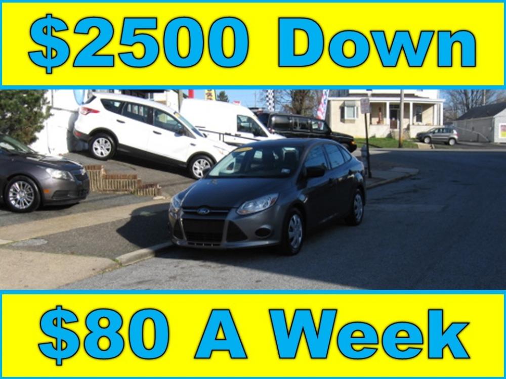 2012 Gray /Gray Ford Focus S Sedan (1FAHP3E22CL) with an 2.0L L4 DOHC 16V engine, Automatic transmission, located at 577 Chester Pike, Prospect Park, PA, 19076, (610) 237-1015, 39.886154, -75.302338 - Photo #1