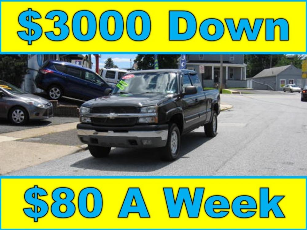 2004 Gray /Gray Chevrolet Silverado 1500 Ext. Cab Long Bed 4WD (2GCEK19TX41) with an 5.3L V8 OHV 16V engine, 4-Speed Automatic Overdrive transmission, located at 577 Chester Pike, Prospect Park, PA, 19076, (610) 237-1015, 39.886154, -75.302338 - Photo #0
