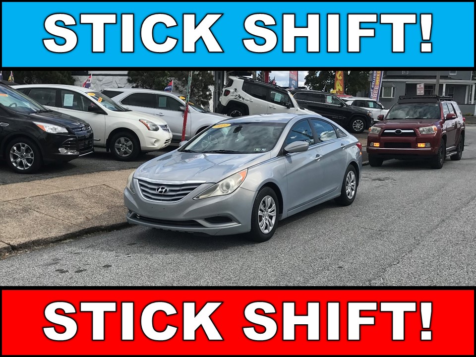 photo of 2011 Hyundai Sonata GLS (Stick Shift)