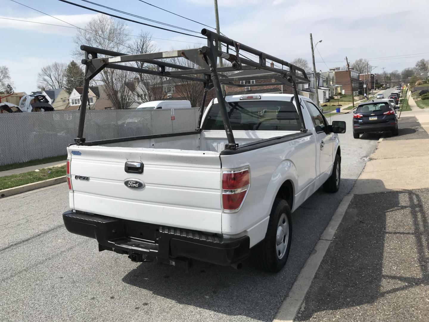 2009 White /Gray Ford F-150 XL (1FTRF12W79K) with an 4.6L V8 SOHC 16V engine, Automatic transmission, located at 577 Chester Pike, Prospect Park, PA, 19076, (610) 237-1015, 39.886154, -75.302338 - 09 Ford F150: 8 foot bed, ladder racks, android screen radio, new PA inspection, automatic, trailer hitch, runs EXCELLENT! - Photo#2