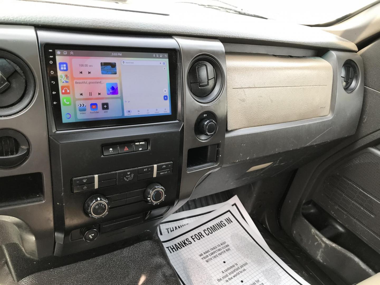 2009 White /Gray Ford F-150 XL (1FTRF12W79K) with an 4.6L V8 SOHC 16V engine, Automatic transmission, located at 577 Chester Pike, Prospect Park, PA, 19076, (610) 237-1015, 39.886154, -75.302338 - 09 Ford F150: 8 foot bed, ladder racks, android screen radio, new PA inspection, automatic, trailer hitch, runs EXCELLENT! - Photo#9