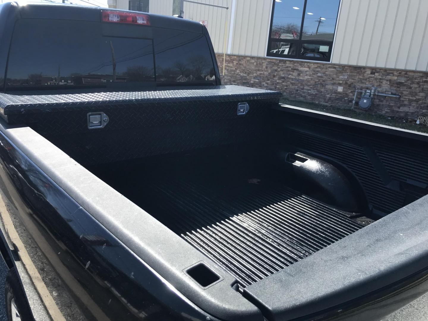 2012 Black /Tan Dodge Ram 1500 SLT Quad Cab 4WD (1C6RD7GT9CS) with an 5.7L V8 OHV 16V engine, 5-Speed Automatic transmission, located at 577 Chester Pike, Prospect Park, PA, 19076, (610) 237-1015, 39.886154, -75.302338 - Photo#7