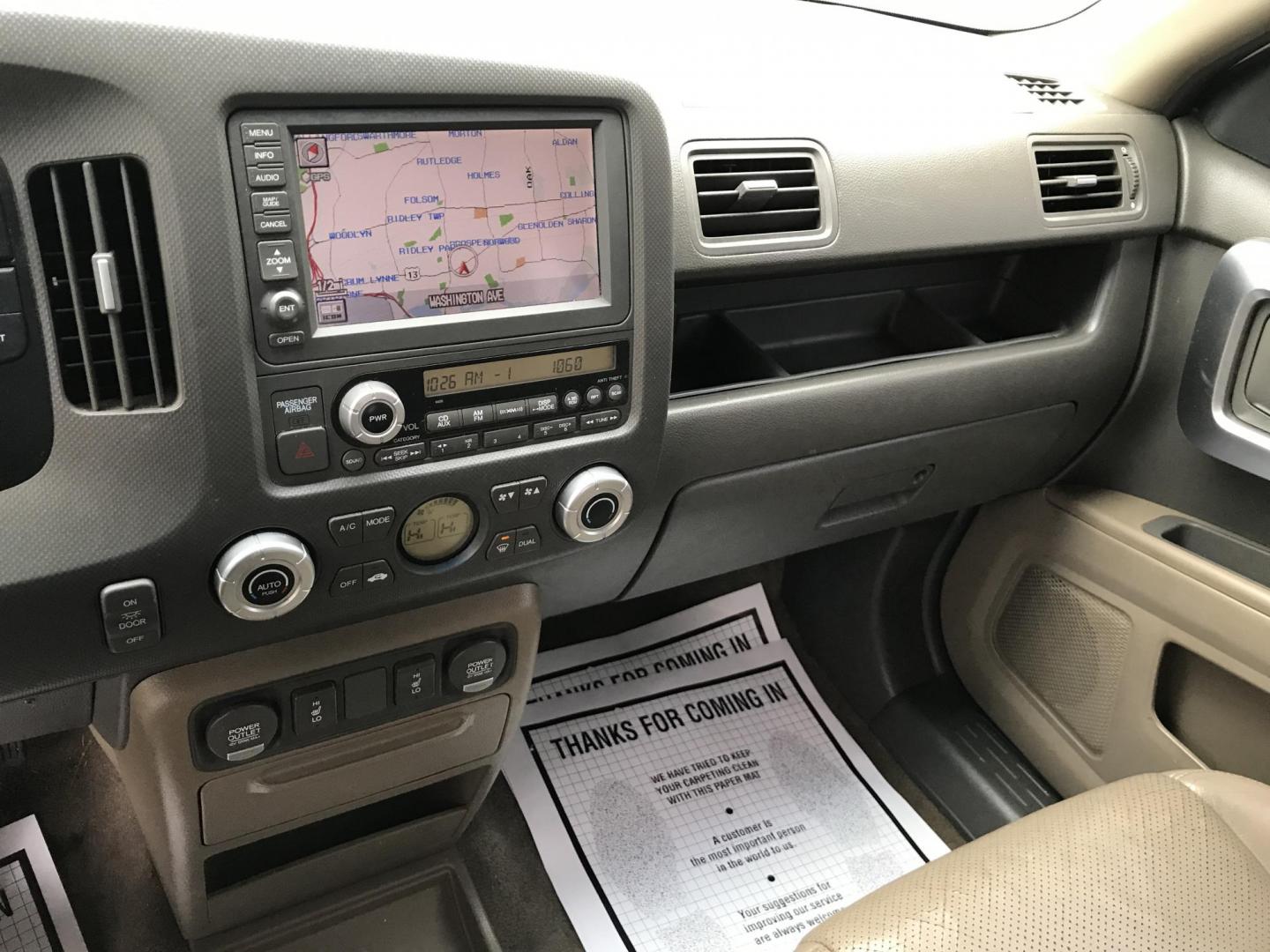 2008 White Honda Ridgeline RTL (2HJYK16518H) with an 3.5L V6 SOHC 24V engine, 5-Speed Automatic Overdrive transmission, located at 577 Chester Pike, Prospect Park, PA, 19076, (610) 237-1015, 39.886154, -75.302338 - 08 Honda Ridgeline: Sunroof, 4x4, new PA inspection, navigation system, trailer hitch, leather seats, runs EXCELLENT! - Photo#11