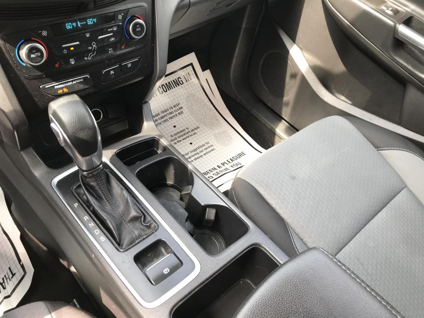 2018 White /Gray Ford Escape SE 4WD (1FMCU9GD7JU) with an 1.5L L4 DOHC 16V engine, 6A transmission, located at 577 Chester Pike, Prospect Park, PA, 19076, (610) 237-1015, 39.886154, -75.302338 - 18 Ford Escape SE: Navigation system, backup camera, looks and runs LIKE NEW! This vehicle comes inspected and has been given a bumper to bumper safety check. It is very clean, reliable, and well maintained. We offer a unique pay plan that is known for being the easiest and fastest financing opti - Photo#16