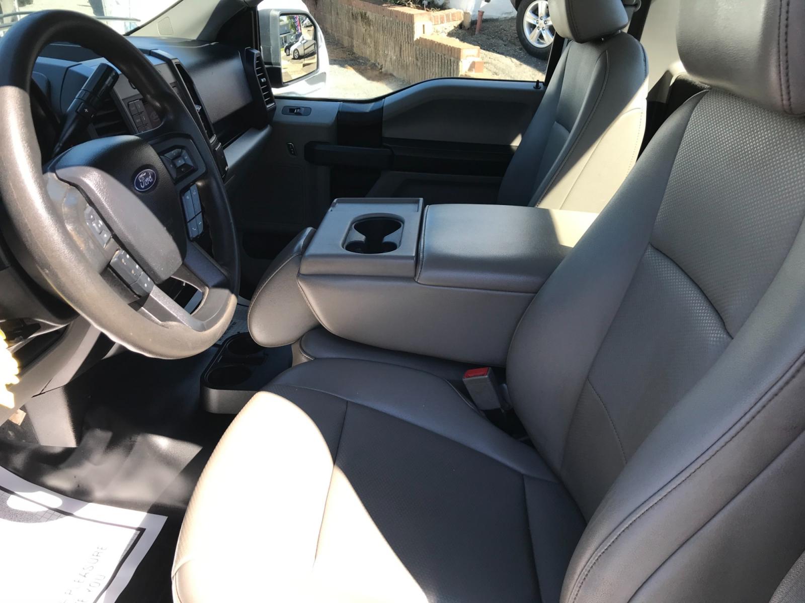 2020 White /Gray Ford F-150 XL (1FTMF1CB6LK) with an 3.3L V6 DOHC 24V engine, 6A transmission, located at 577 Chester Pike, Prospect Park, PA, 19076, (610) 237-1015, 39.886154, -75.302338 - 2020 Ford F150 XL: 8 Foot Long Bed, backup camera, FLEET MAINTAINED! This vehicle comes inspected and has been given a bumper to bumper safety check. It is very clean, reliable, and well maintained. We offer a unique pay plan that is known for being the easiest and fastest financing option in the - Photo #9