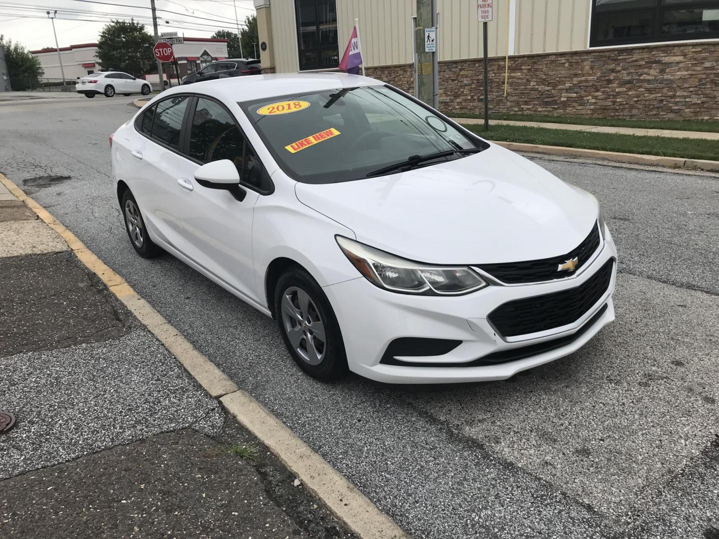 2018 White /Gray Chevrolet Cruze LS Auto (1G1BC5SM9J7) with an 1.4L L4 DOHC 16V TURBO engine, 6A transmission, located at 577 Chester Pike, Prospect Park, PA, 19076, (610) 237-1015, 39.886154, -75.302338 - 18 Chevy Cruze: Backup camera, great on gas, SUPER clean, runs LIKE NEW! This vehicle comes inspected and has been given a bumper to bumper safety check. It is very clean, reliable, and well maintained. We offer a unique pay plan that is known for being the easiest and fastest financing option in - Photo#3