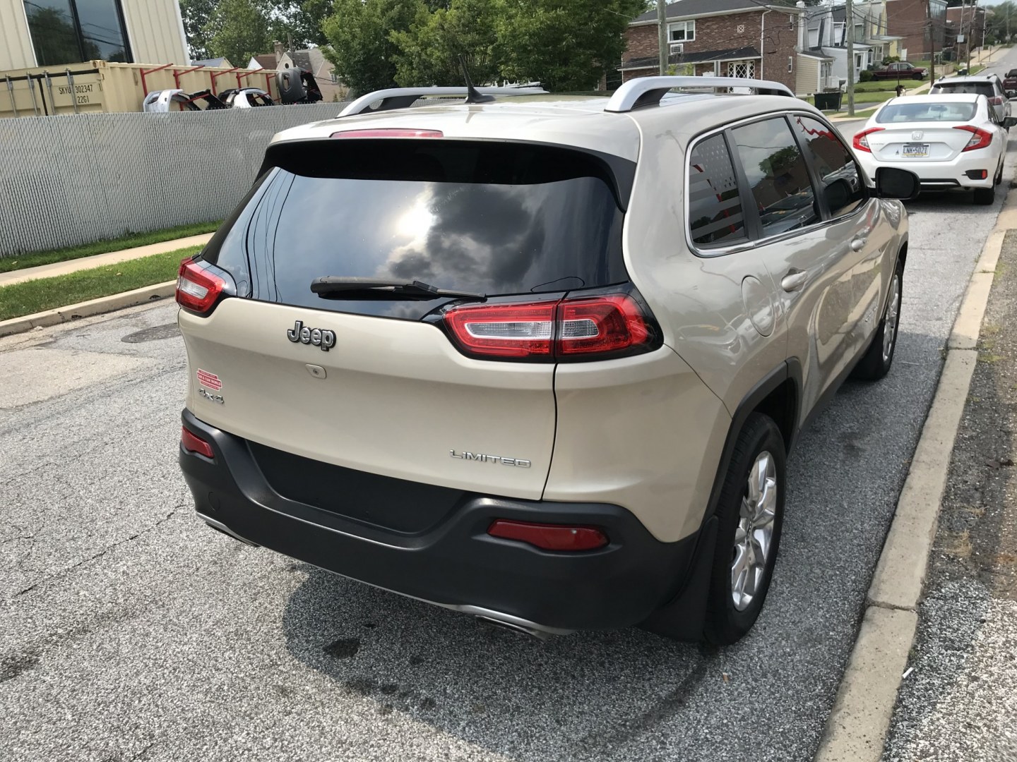 2015 Gold /Black Jeep Cherokee Limited (1C4PJMDS5FW) with an 3.2 V6 engine, Automatic transmission, located at 577 Chester Pike, Prospect Park, PA, 19076, (610) 237-1015, 39.886154, -75.302338 - 2015 Jeep Cherokee LIMITED Navigation System • Sunroof. Example Financing: • $2,500 Down • $100 Weekly • $200 Bi-Weekly We finance our own vehicles. We do not obtain or review traditional consumer credit reports. Financing decisions are based on verified income, ability to repay, and o- Photo#4