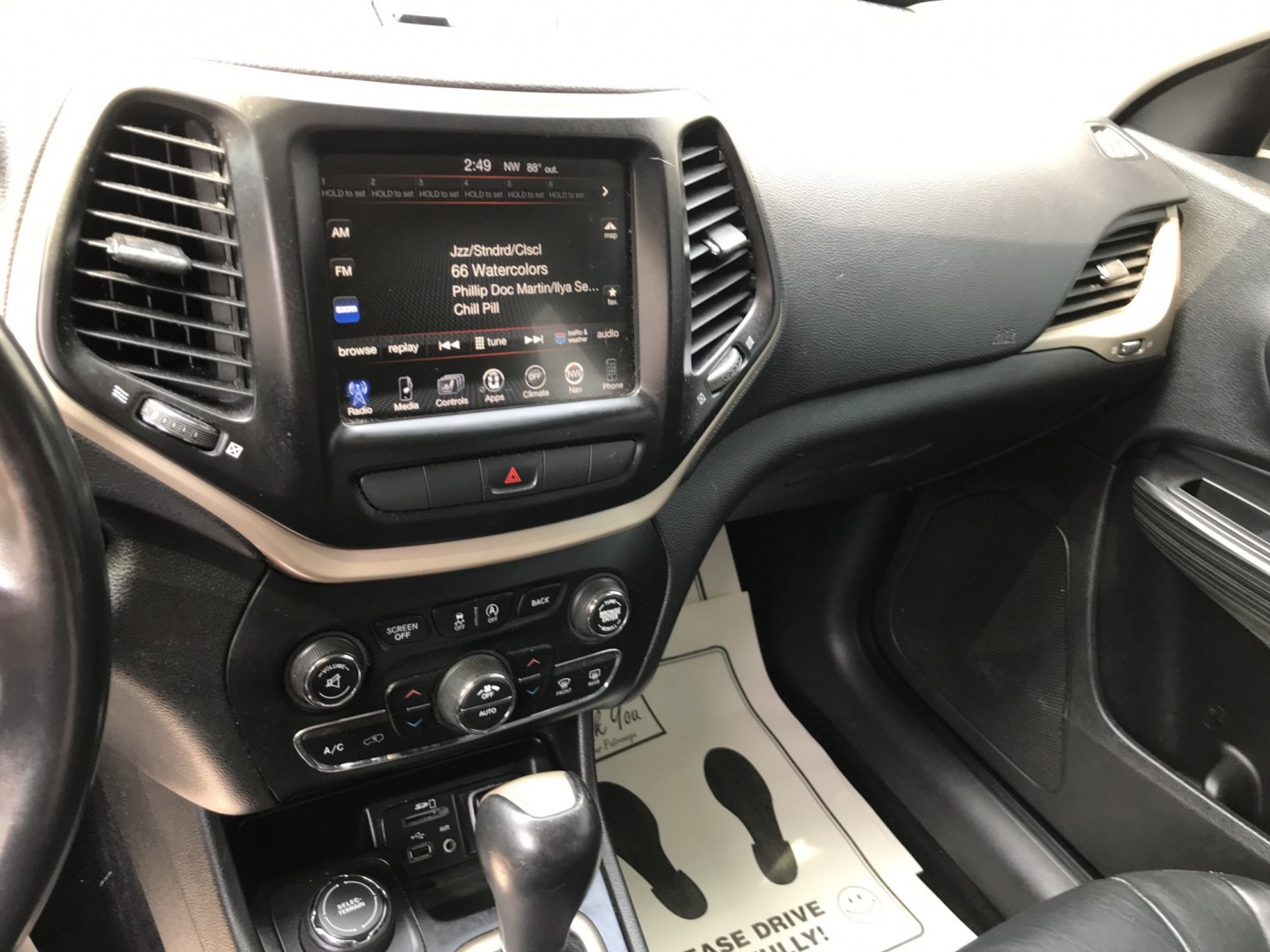 2015 Gold /Black Jeep Cherokee Limited (1C4PJMDS5FW) with an 3.2 V6 engine, Automatic transmission, located at 577 Chester Pike, Prospect Park, PA, 19076, (610) 237-1015, 39.886154, -75.302338 - 2015 Jeep Cherokee LIMITED Navigation System • Sunroof. Example Financing: • $2,500 Down • $100 Weekly • $200 Bi-Weekly We finance our own vehicles. We do not obtain or review traditional consumer credit reports. Financing decisions are based on verified income, ability to repay, and o- Photo#13