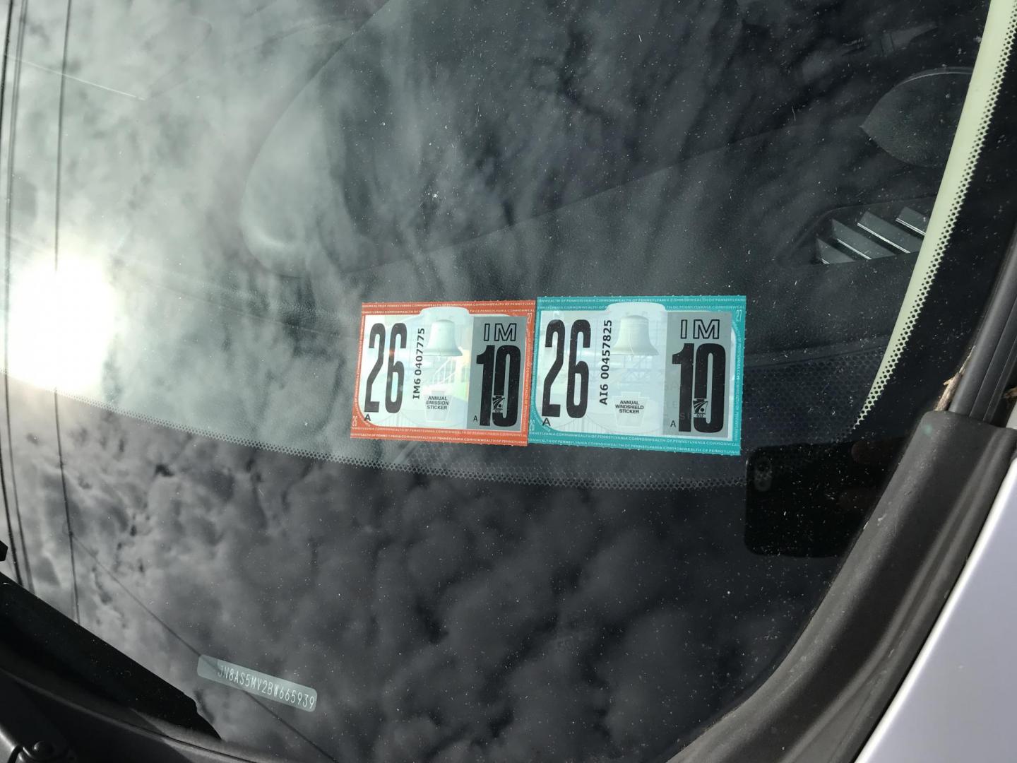 2011 Silver /Gray Nissan Rogue S (JN8AS5MV2BW) with an 2.5 V4 engine, Automatic transmission, located at 577 Chester Pike, Prospect Park, PA, 19076, (610) 237-1015, 39.886154, -75.302338 - 11 Nissan Rogue: Only 133k miles, nice radio, all wheel drive, new PA inspection, runs LIKE NEW! This vehicle comes inspected and has been given a bumper to bumper safety check. It is very clean, reliable, and well maintained. We offer a unique pay plan that is known for being the easiest and fas - Photo#4