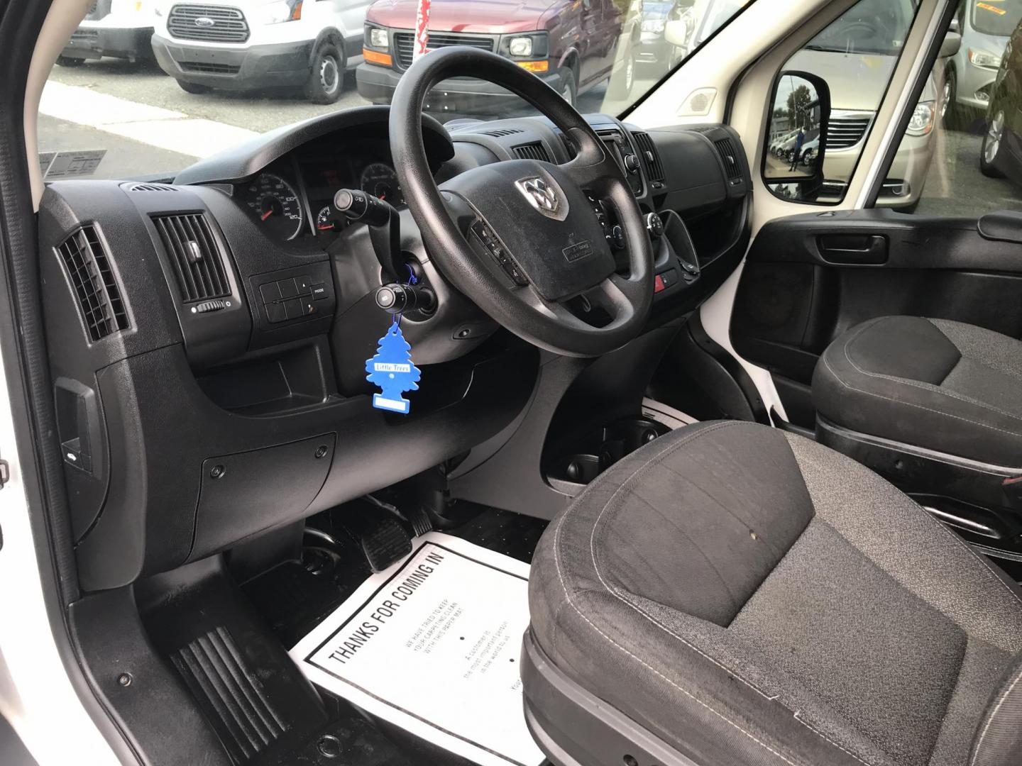 2015 White /Gray RAM Promaster 2500 (3C6TRVDG5FE) with an 3.6 V6 engine, Automatic transmission, located at 577 Chester Pike, Prospect Park, PA, 19076, (610) 237-1015, 39.886154, -75.302338 - Photo#6
