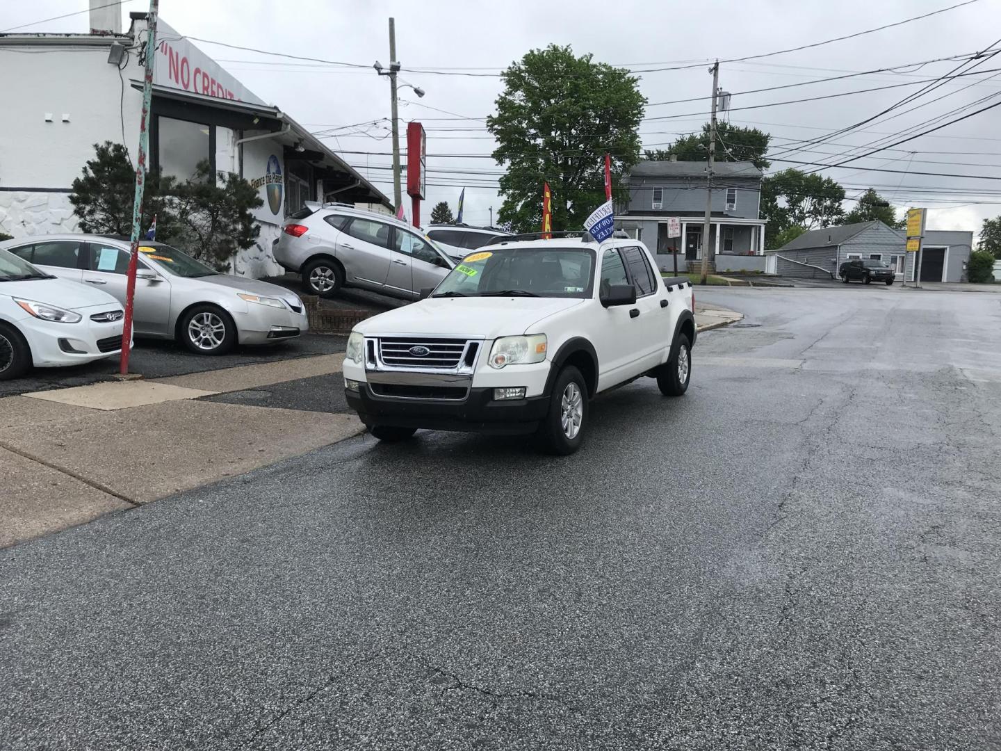 2010 White /Gray Ford Explorer Sport Trac XLT (1FMEU5BE9AU) with an 4.0 V6 engine, Automatic transmission, located at 577 Chester Pike, Prospect Park, PA, 19076, (610) 237-1015, 39.886154, -75.302338 - 2010 Ford Explorer Sport Trac XLT: 4x4, new PA inspection, SUPER clean, runs LIKE NEW! This vehicle comes inspected and has been given a bumper to bumper safety check. It is very clean, reliable, and well maintained. We offer a unique pay plan that is known for being the easiest and fastest finan - Photo#1