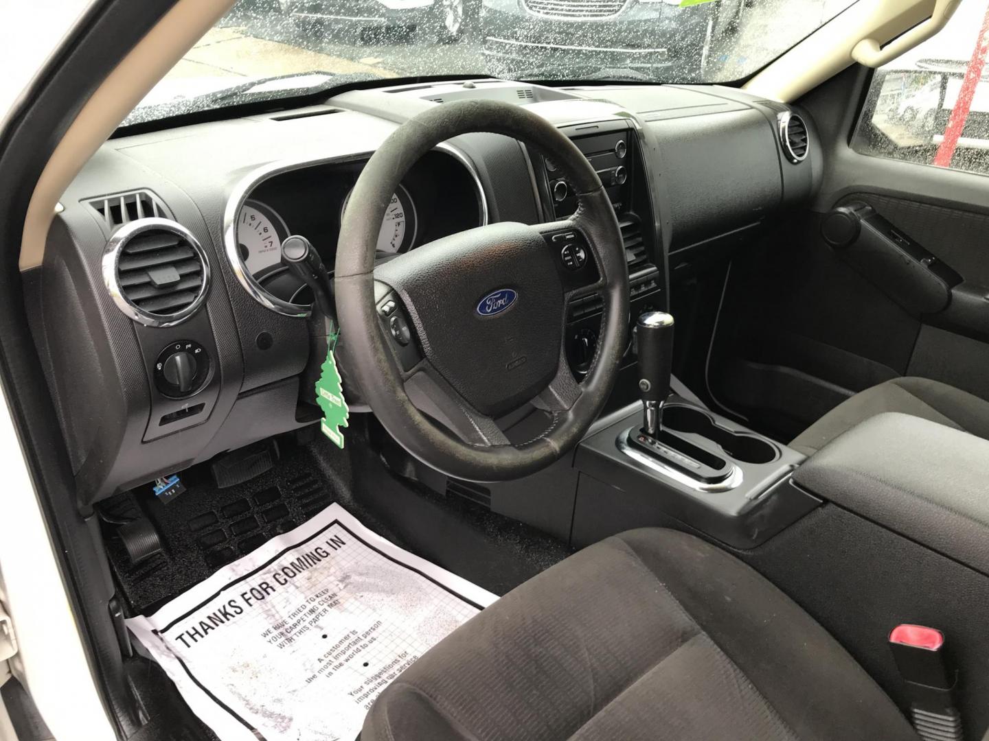 2010 White /Gray Ford Explorer Sport Trac XLT (1FMEU5BE9AU) with an 4.0 V6 engine, Automatic transmission, located at 577 Chester Pike, Prospect Park, PA, 19076, (610) 237-1015, 39.886154, -75.302338 - 2010 Ford Explorer Sport Trac XLT: 4x4, new PA inspection, SUPER clean, runs LIKE NEW! This vehicle comes inspected and has been given a bumper to bumper safety check. It is very clean, reliable, and well maintained. We offer a unique pay plan that is known for being the easiest and fastest finan - Photo#11
