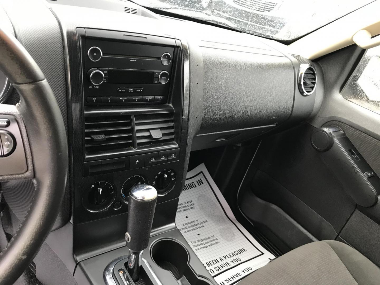 2010 White /Gray Ford Explorer Sport Trac XLT (1FMEU5BE9AU) with an 4.0 V6 engine, Automatic transmission, located at 577 Chester Pike, Prospect Park, PA, 19076, (610) 237-1015, 39.886154, -75.302338 - 2010 Ford Explorer Sport Trac XLT: 4x4, new PA inspection, SUPER clean, runs LIKE NEW! This vehicle comes inspected and has been given a bumper to bumper safety check. It is very clean, reliable, and well maintained. We offer a unique pay plan that is known for being the easiest and fastest finan - Photo#13
