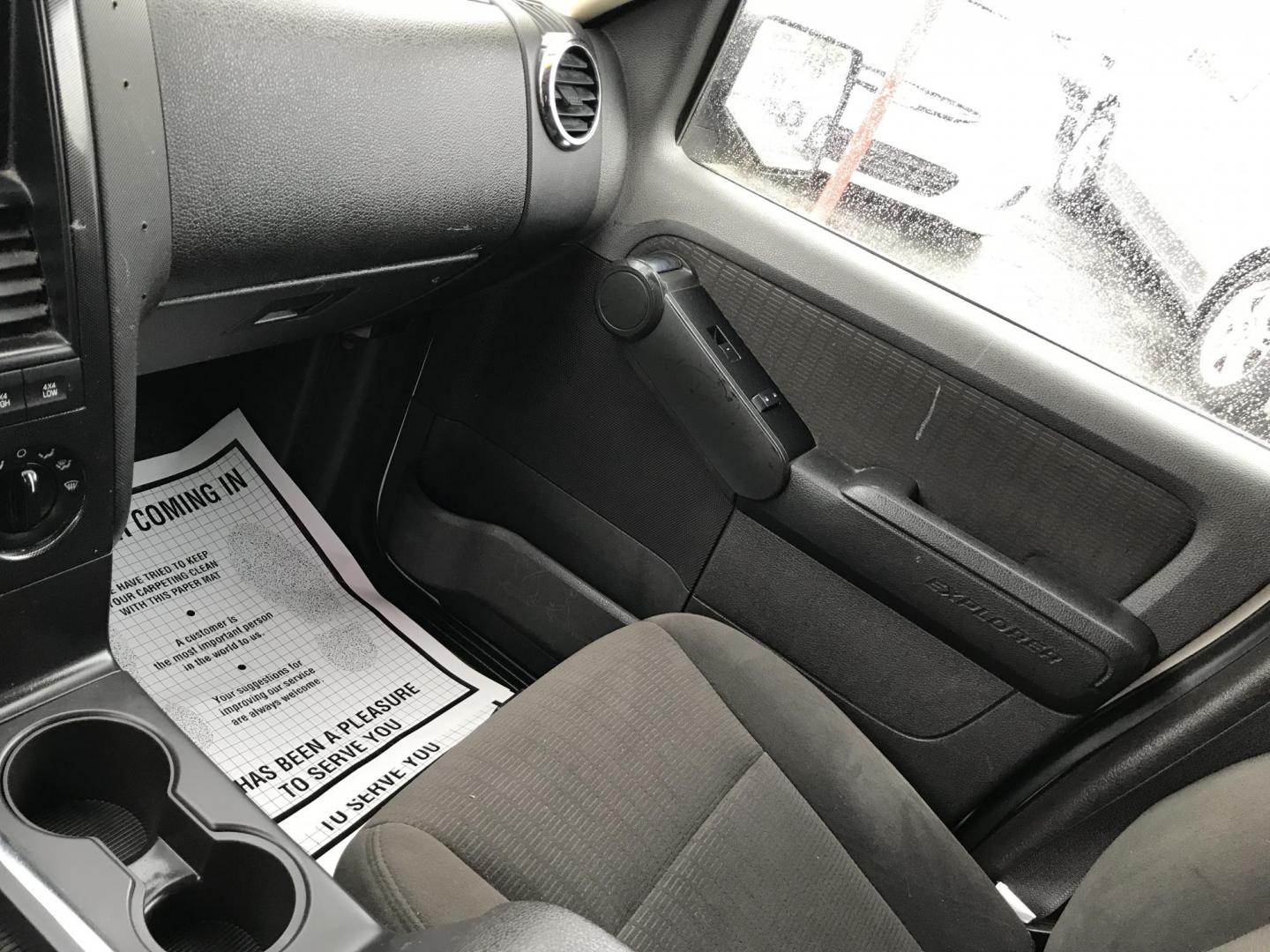 2010 White /Gray Ford Explorer Sport Trac XLT (1FMEU5BE9AU) with an 4.0 V6 engine, Automatic transmission, located at 577 Chester Pike, Prospect Park, PA, 19076, (610) 237-1015, 39.886154, -75.302338 - 2010 Ford Explorer Sport Trac XLT: 4x4, new PA inspection, SUPER clean, runs LIKE NEW! This vehicle comes inspected and has been given a bumper to bumper safety check. It is very clean, reliable, and well maintained. We offer a unique pay plan that is known for being the easiest and fastest finan - Photo#15