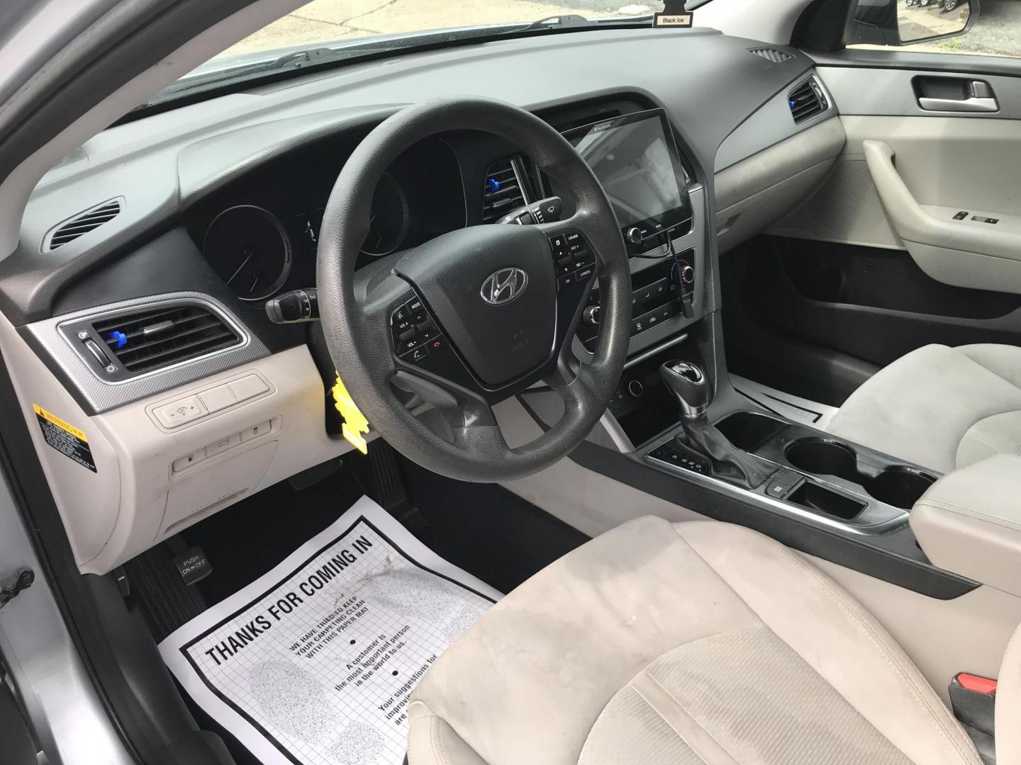 2015 Silver /Gray Hyundai Sonata SE (5NPE24AF4FH) with an 2.4 V4 engine, Automatic transmission, located at 577 Chester Pike, Prospect Park, PA, 19076, (610) 237-1015, 39.886154, -75.302338 - 2015 Hyundai Sonata: Great on gas, new PA inspection, SUPER CLEAN, runs EXCELLENT! This vehicle comes inspected and has been given a bumper to bumper safety check. It is very clean, reliable, and well maintained. We offer a unique pay plan that is known for being the easiest and fastest financing - Photo#10