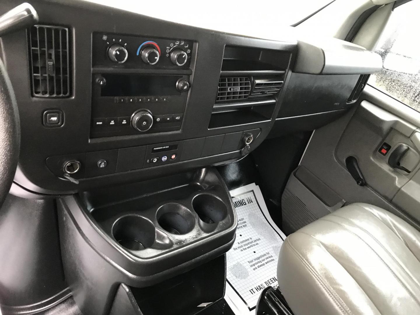 2013 White /Gray Chevrolet Express 1500 (1GCSGAFX2D1) with an 4.3 V6 engine, Automatic transmission, located at 577 Chester Pike, Prospect Park, PA, 19076, (610) 237-1015, 39.886154, -75.302338 - Photo#10