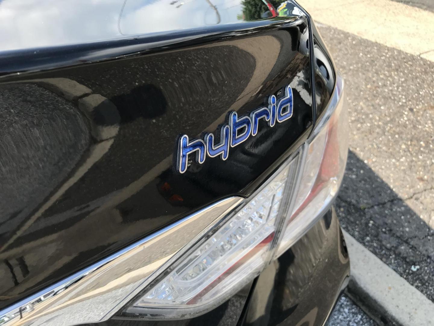 2014 Black /Gray Hyundai Sonata Hybrid Hybrid (KMHEC4A40EA) with an 2.4 V4 engine, Automatic transmission, located at 577 Chester Pike, Prospect Park, PA, 19076, (610) 237-1015, 39.886154, -75.302338 - 2014 Hyundai Sonata Hybrid: Backup camera, new PA inspection, great on gas, RUNS EXCELLENT! *This vehicle is cash only, no financing* - Photo#5