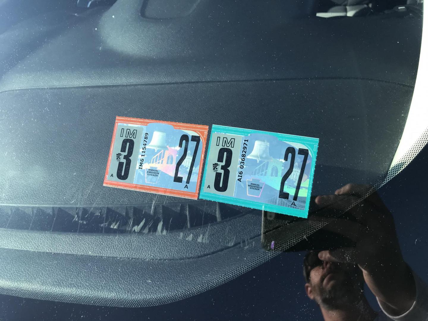 2014 Blue /Gray Ford Escape SE (1FMCU9G94EU) with an 2.0 V4 engine, Automatic transmission, located at 577 Chester Pike, Prospect Park, PA, 19076, (610) 237-1015, 39.886154, -75.302338 - Photo#4