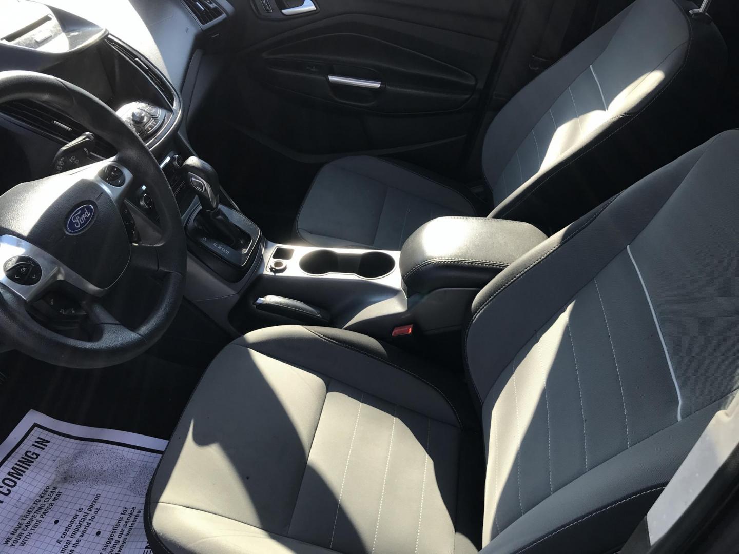 2014 Blue /Gray Ford Escape SE (1FMCU9G94EU) with an 2.0 V4 engine, Automatic transmission, located at 577 Chester Pike, Prospect Park, PA, 19076, (610) 237-1015, 39.886154, -75.302338 - Photo#11