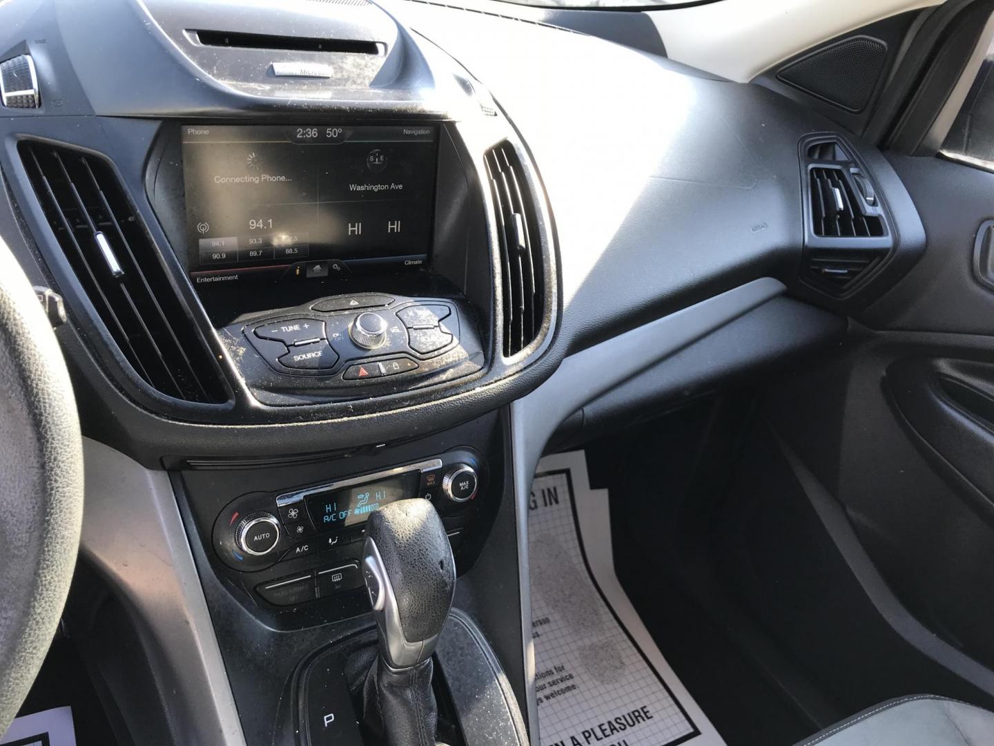 2014 Blue /Gray Ford Escape SE (1FMCU9G94EU) with an 2.0 V4 engine, Automatic transmission, located at 577 Chester Pike, Prospect Park, PA, 19076, (610) 237-1015, 39.886154, -75.302338 - Photo#14