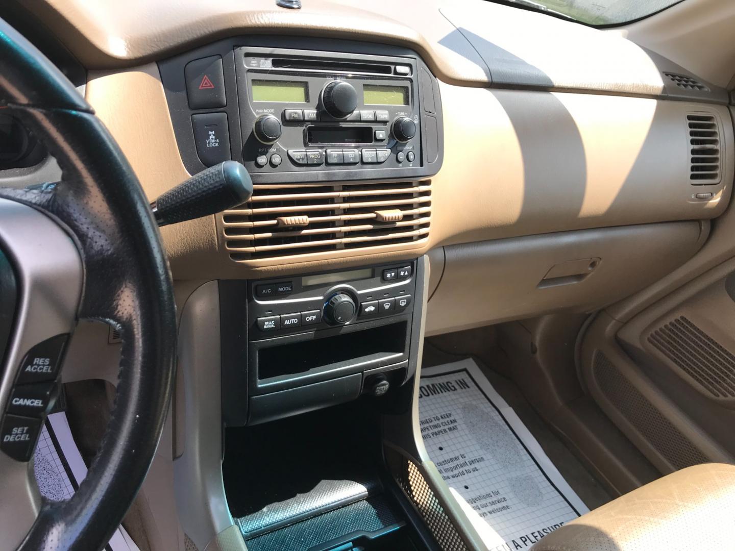 2003 Gold /Tan Honda Pilot EXL (2HKYF18553H) with an 3.5 V6 engine, Automatic transmission, located at 577 Chester Pike, Prospect Park, PA, 19076, (610) 237-1015, 39.886154, -75.302338 - 2003 Honda Pilot EXL: 3rd row seating, 4x4, SUPER CLEAN, runs LIKE NEW! *Vehicle sold as-is* - Photo#11