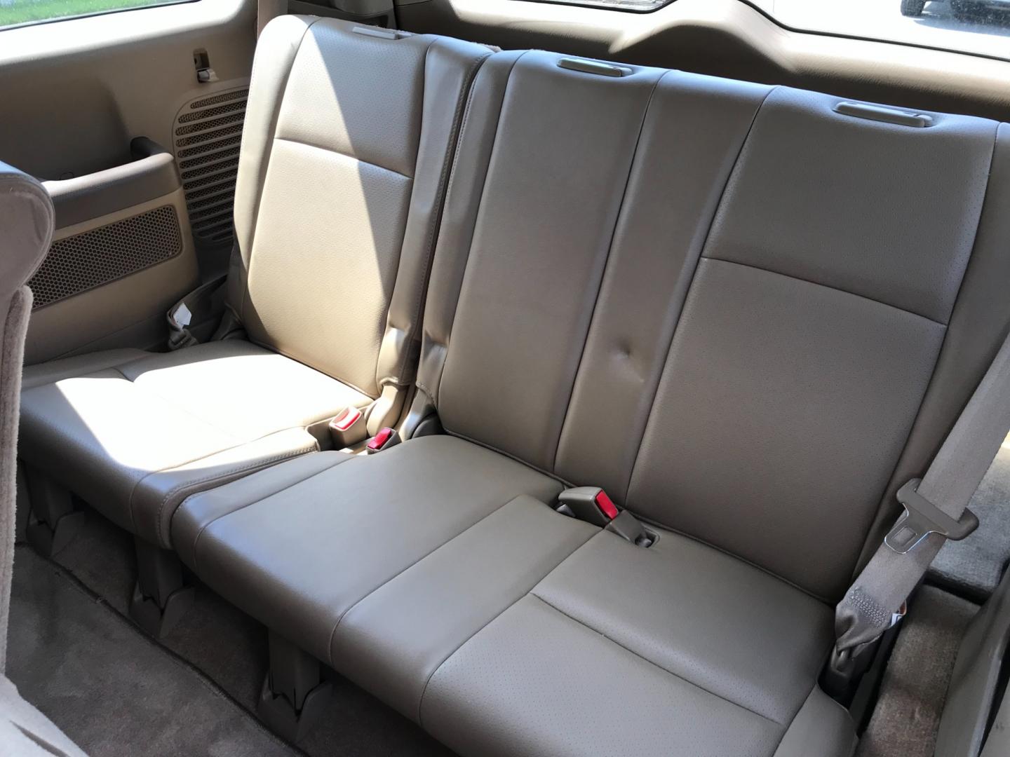 2003 Gold /Tan Honda Pilot EXL (2HKYF18553H) with an 3.5 V6 engine, Automatic transmission, located at 577 Chester Pike, Prospect Park, PA, 19076, (610) 237-1015, 39.886154, -75.302338 - 2003 Honda Pilot EXL: 3rd row seating, 4x4, SUPER CLEAN, runs LIKE NEW! *Vehicle sold as-is* - Photo#17