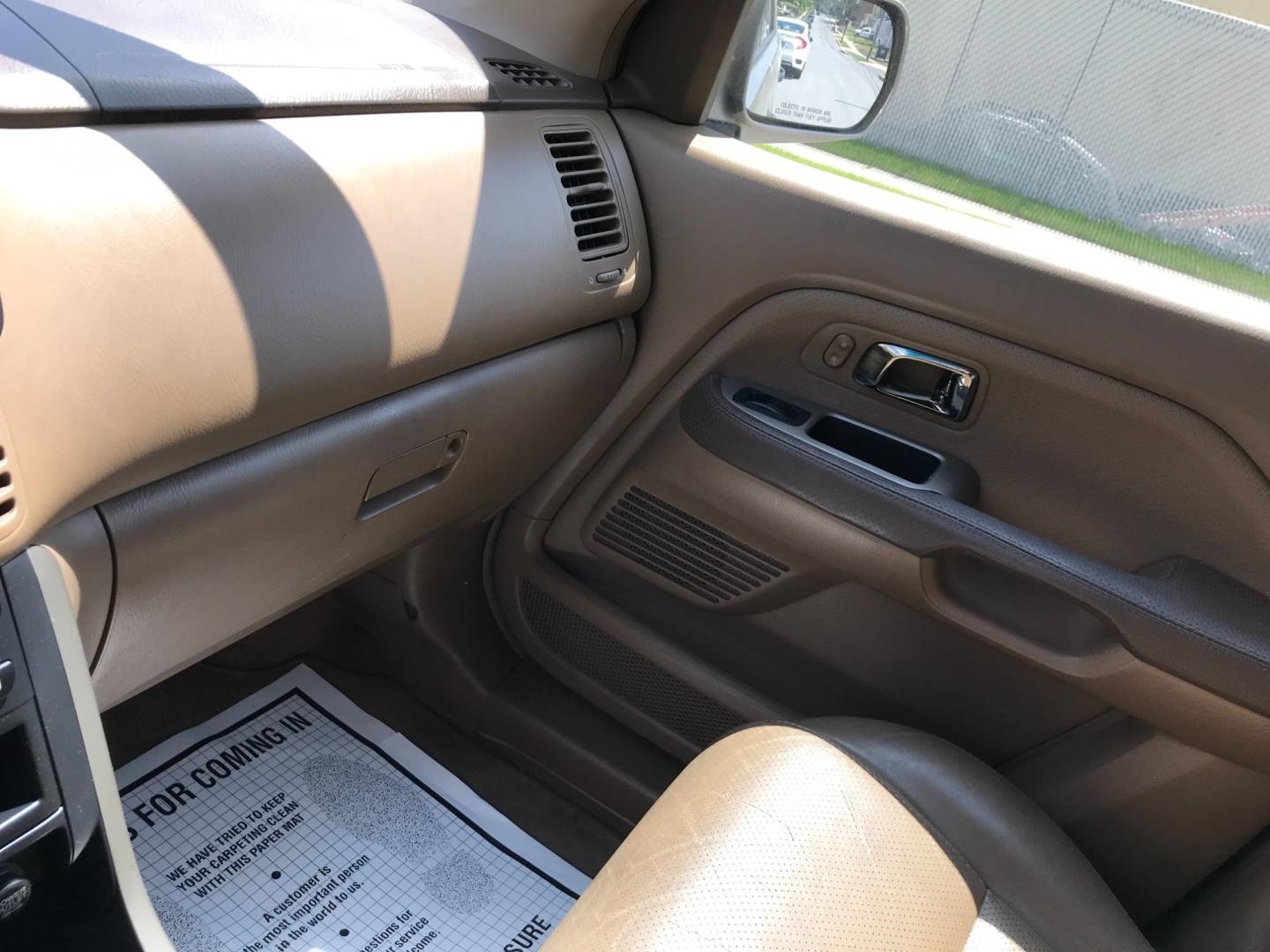 2003 Gold /Tan Honda Pilot EXL (2HKYF18553H) with an 3.5 V6 engine, Automatic transmission, located at 577 Chester Pike, Prospect Park, PA, 19076, (610) 237-1015, 39.886154, -75.302338 - 2003 Honda Pilot EXL: 3rd row seating, 4x4, SUPER CLEAN, runs LIKE NEW! *Vehicle sold as-is* - Photo#14