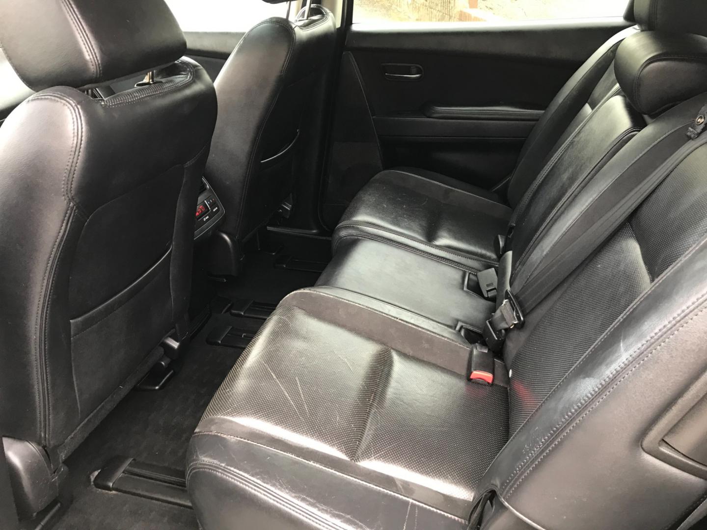 2013 Silver /Black Mazda CX-9 Touring (JM3TB3CV6D0) with an 3.7 V6 engine, Automatic transmission, located at 577 Chester Pike, Prospect Park, PA, 19076, (610) 237-1015, 39.886154, -75.302338 - Photo#20