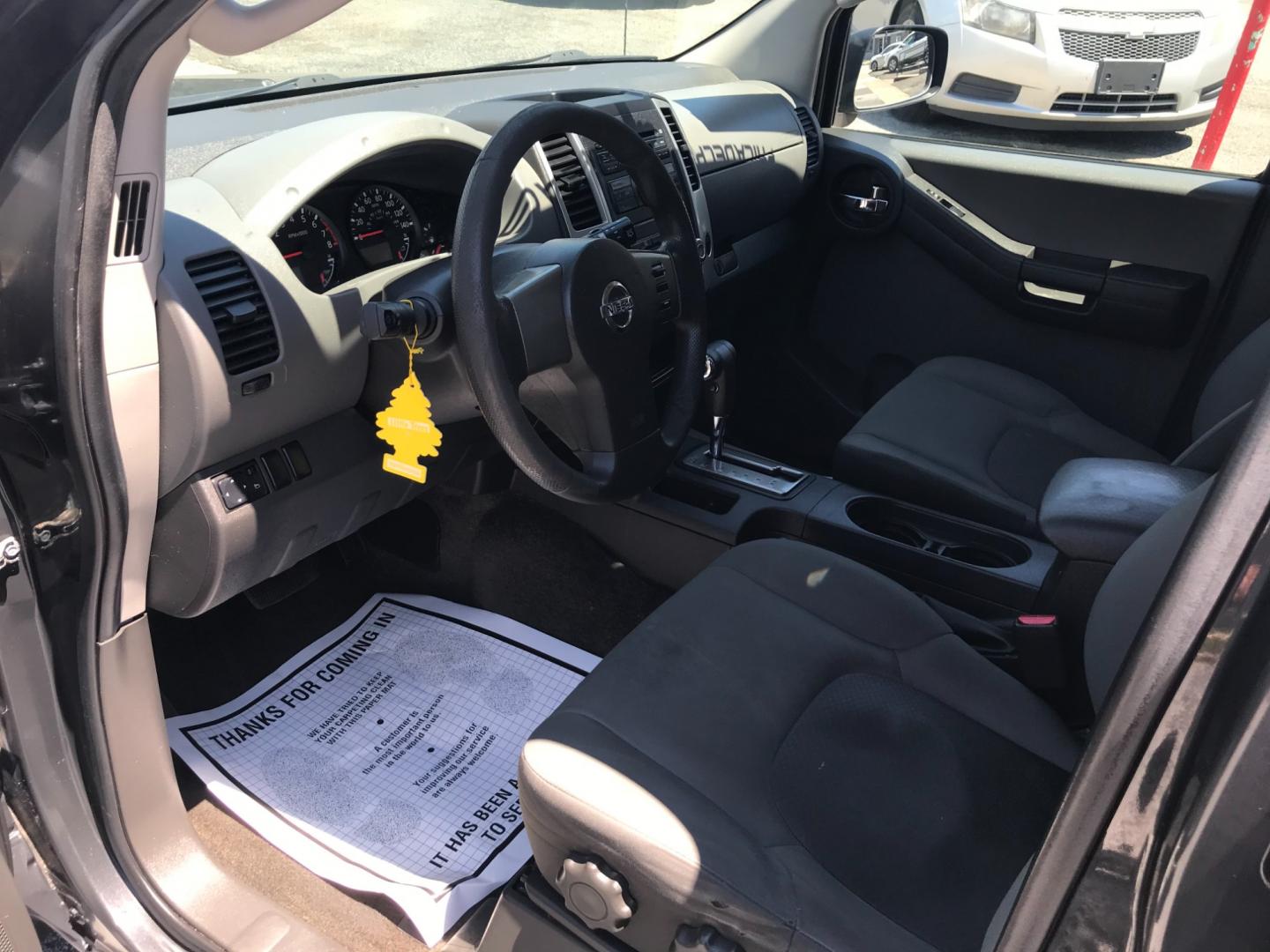 2010 Gray /Gray Nissan Xterra Off-Road (5N1AN0NW0AC) with an 4.0 V6 engine, Automatic transmission, located at 577 Chester Pike, Prospect Park, PA, 19076, (610) 237-1015, 39.886154, -75.302338 - 2010 Nissan Xterra Off-Road: 4x4, running boards, new PA inspection, SUPER CLEAN, runs LIKE NEW! This vehicle comes inspected and has been given a bumper to bumper safety check. It is very clean, reliable, and well maintained. We offer a unique pay plan that is known for being the easiest and fas - Photo#8