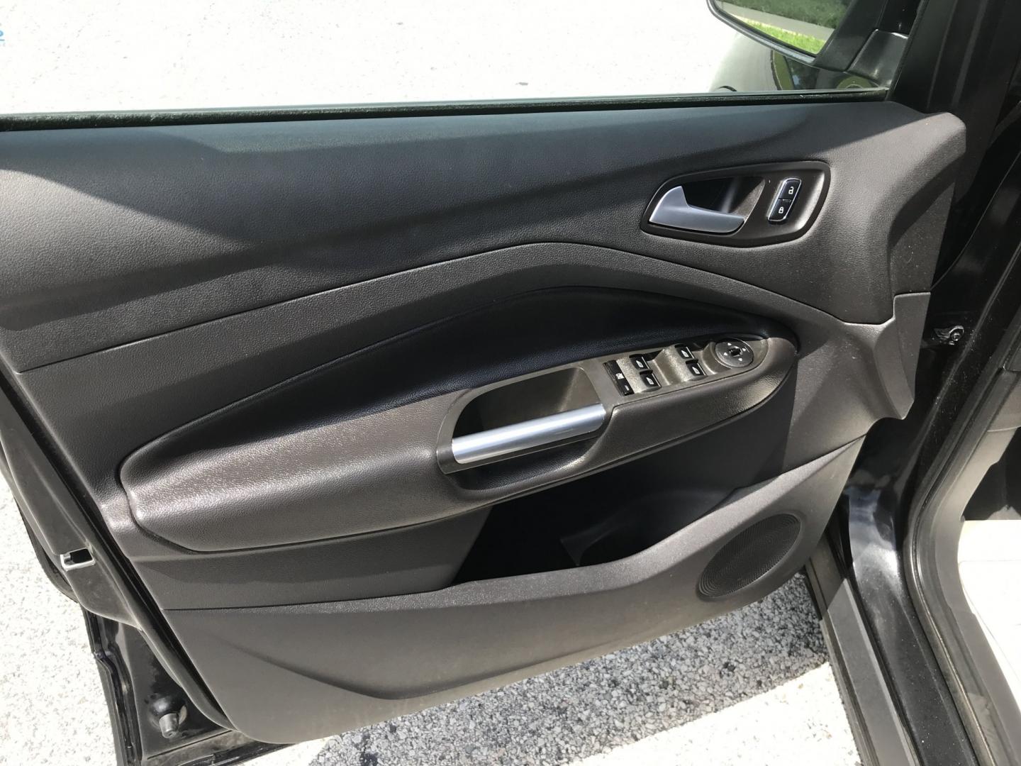 2014 Black /Black Ford Escape SE (1FMCU9GX3EU) with an 1.6 V4 engine, Automatic transmission, located at 577 Chester Pike, Prospect Park, PA, 19076, (610) 237-1015, 39.886154, -75.302338 - 2014 Ford Escape SE: 4x4, backup camera, new PA inspection, SUPER CLEAN, runs LIKE NEW! This vehicle comes inspected and has been given a bumper to bumper safety check. It is very clean, reliable, and well maintained. We offer a unique pay plan that is known for being the easiest and fastest fina- Photo#8