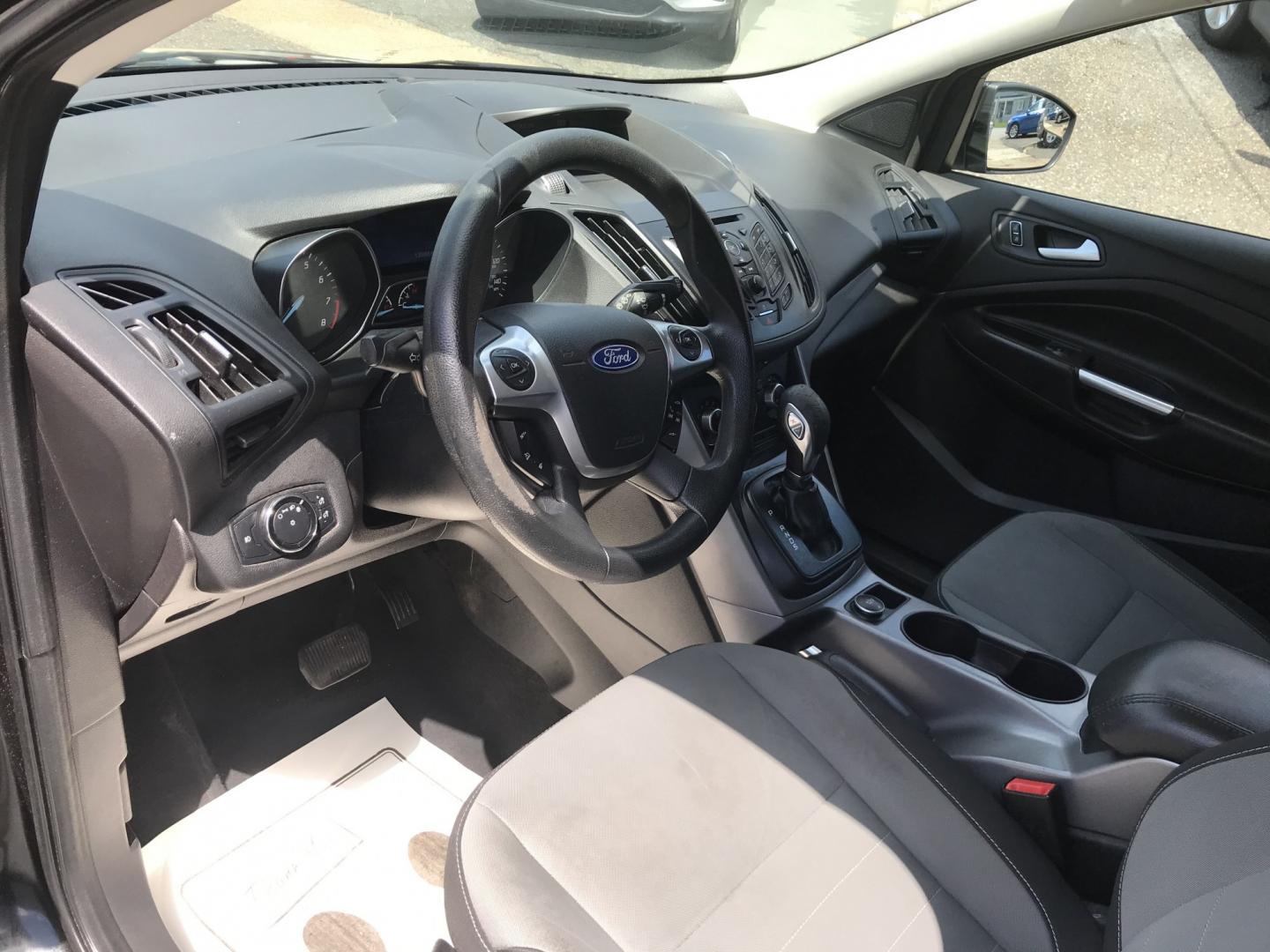 2014 Black /Black Ford Escape SE (1FMCU9GX3EU) with an 1.6 V4 engine, Automatic transmission, located at 577 Chester Pike, Prospect Park, PA, 19076, (610) 237-1015, 39.886154, -75.302338 - 2014 Ford Escape SE: 4x4, backup camera, new PA inspection, SUPER CLEAN, runs LIKE NEW! This vehicle comes inspected and has been given a bumper to bumper safety check. It is very clean, reliable, and well maintained. We offer a unique pay plan that is known for being the easiest and fastest fina- Photo#10