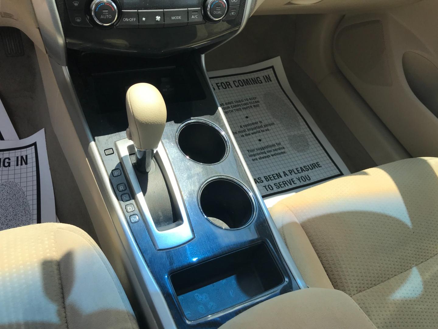 2014 Brown /Beige Nissan Altima 2.5 (1N4AL3AP3EC) with an 2.5 V4 engine, Automatic transmission, located at 577 Chester Pike, Prospect Park, PA, 19076, (610) 237-1015, 39.886154, -75.302338 - 2014 Nissan Altima: New PA inspection, great on gas, SUPER CLEAN, runs LIKE NEW! This vehicle comes inspected and has been given a bumper to bumper safety check. It is very clean, reliable, and well maintained. We offer a unique pay plan that is known for being the easiest and fastest financing o - Photo#14