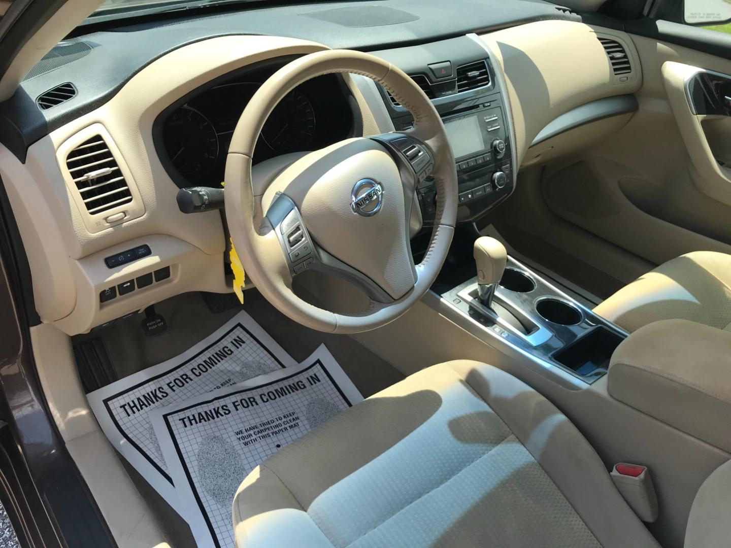 2014 Brown /Beige Nissan Altima 2.5 (1N4AL3AP3EC) with an 2.5 V4 engine, Automatic transmission, located at 577 Chester Pike, Prospect Park, PA, 19076, (610) 237-1015, 39.886154, -75.302338 - 2014 Nissan Altima: New PA inspection, great on gas, SUPER CLEAN, runs LIKE NEW! This vehicle comes inspected and has been given a bumper to bumper safety check. It is very clean, reliable, and well maintained. We offer a unique pay plan that is known for being the easiest and fastest financing o - Photo#10