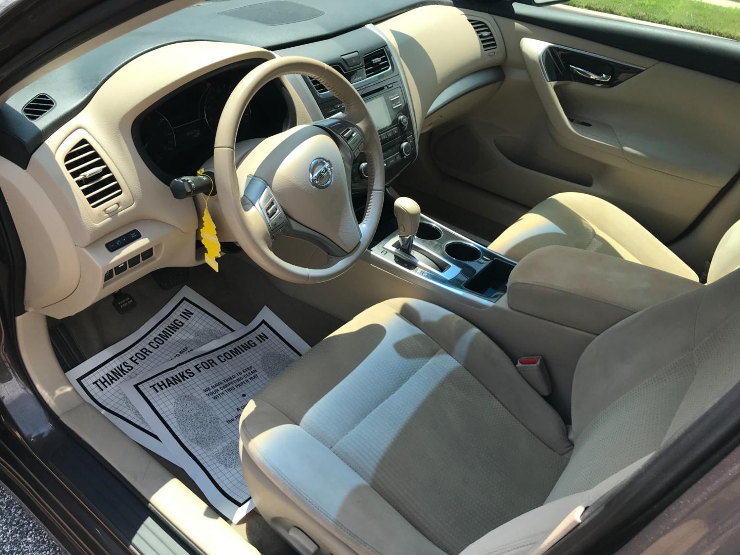 2014 Brown /Beige Nissan Altima 2.5 (1N4AL3AP3EC) with an 2.5 V4 engine, Automatic transmission, located at 577 Chester Pike, Prospect Park, PA, 19076, (610) 237-1015, 39.886154, -75.302338 - 2014 Nissan Altima: New PA inspection, great on gas, SUPER CLEAN, runs LIKE NEW! This vehicle comes inspected and has been given a bumper to bumper safety check. It is very clean, reliable, and well maintained. We offer a unique pay plan that is known for being the easiest and fastest financing o - Photo#7