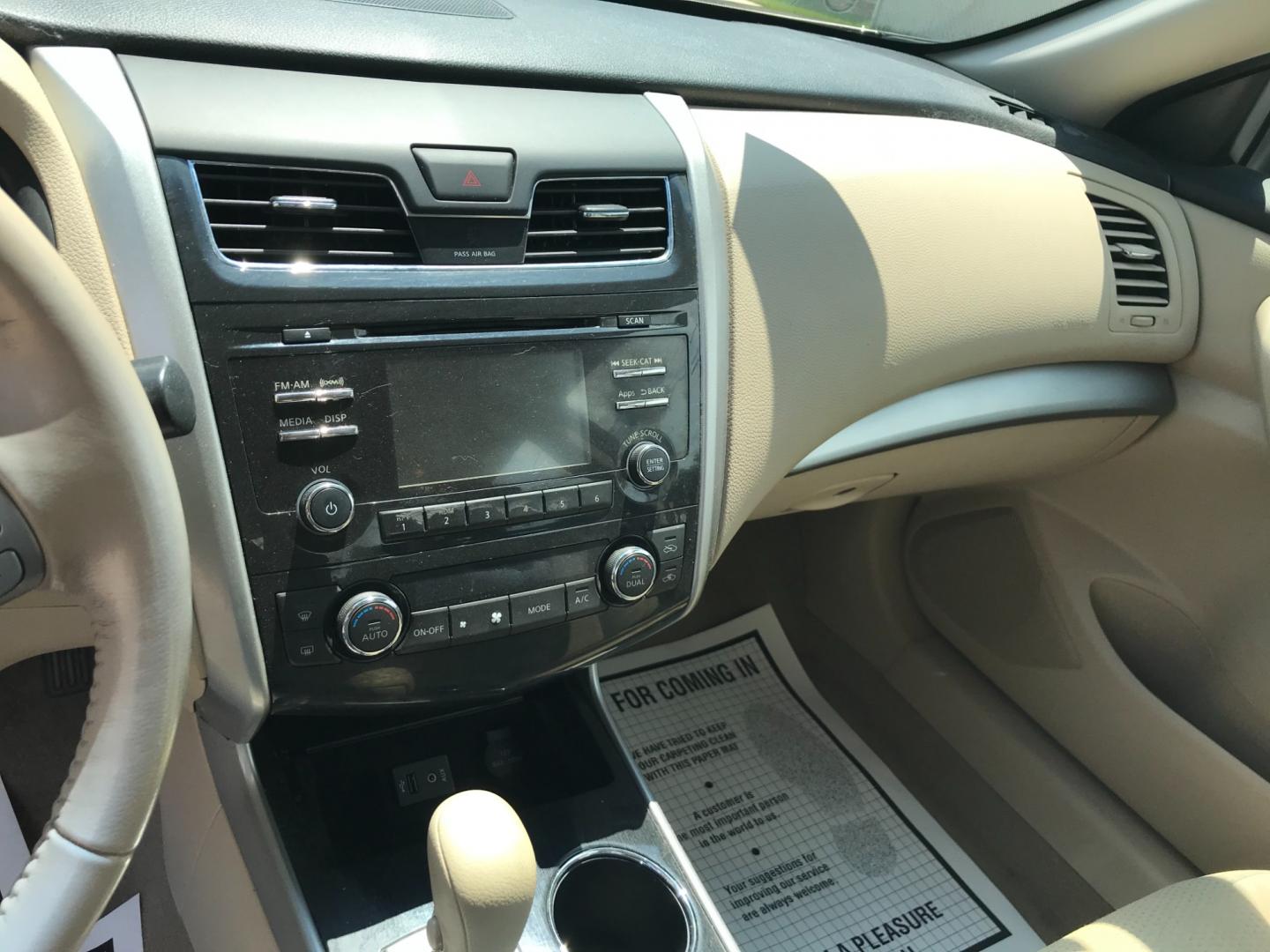 2014 Brown /Beige Nissan Altima 2.5 (1N4AL3AP3EC) with an 2.5 V4 engine, Automatic transmission, located at 577 Chester Pike, Prospect Park, PA, 19076, (610) 237-1015, 39.886154, -75.302338 - 2014 Nissan Altima: New PA inspection, great on gas, SUPER CLEAN, runs LIKE NEW! This vehicle comes inspected and has been given a bumper to bumper safety check. It is very clean, reliable, and well maintained. We offer a unique pay plan that is known for being the easiest and fastest financing o - Photo#12