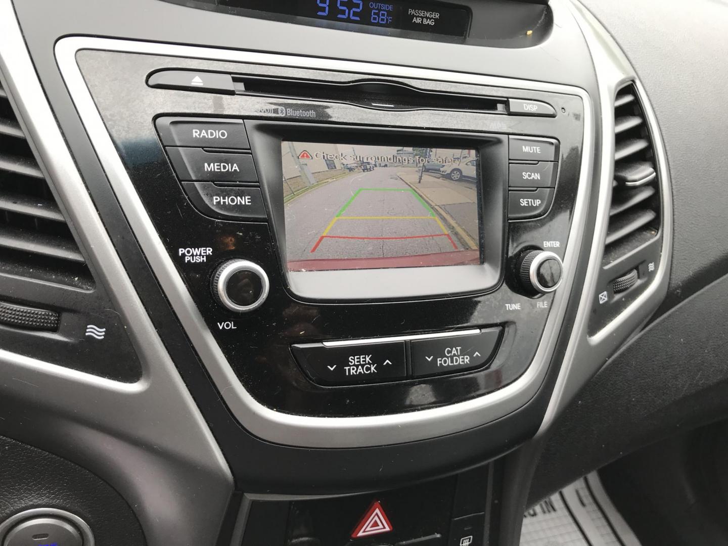 2016 Maroon /Gray Hyundai Elantra SE (KMHDH4AE5GU) with an 1.8 V4 engine, Automatic transmission, located at 577 Chester Pike, Prospect Park, PA, 19076, (610) 237-1015, 39.886154, -75.302338 - Photo#16