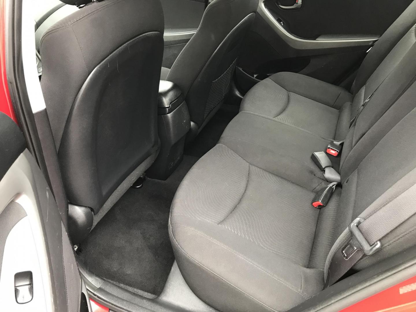 2016 Maroon /Gray Hyundai Elantra SE (KMHDH4AE5GU) with an 1.8 V4 engine, Automatic transmission, located at 577 Chester Pike, Prospect Park, PA, 19076, (610) 237-1015, 39.886154, -75.302338 - Photo#17