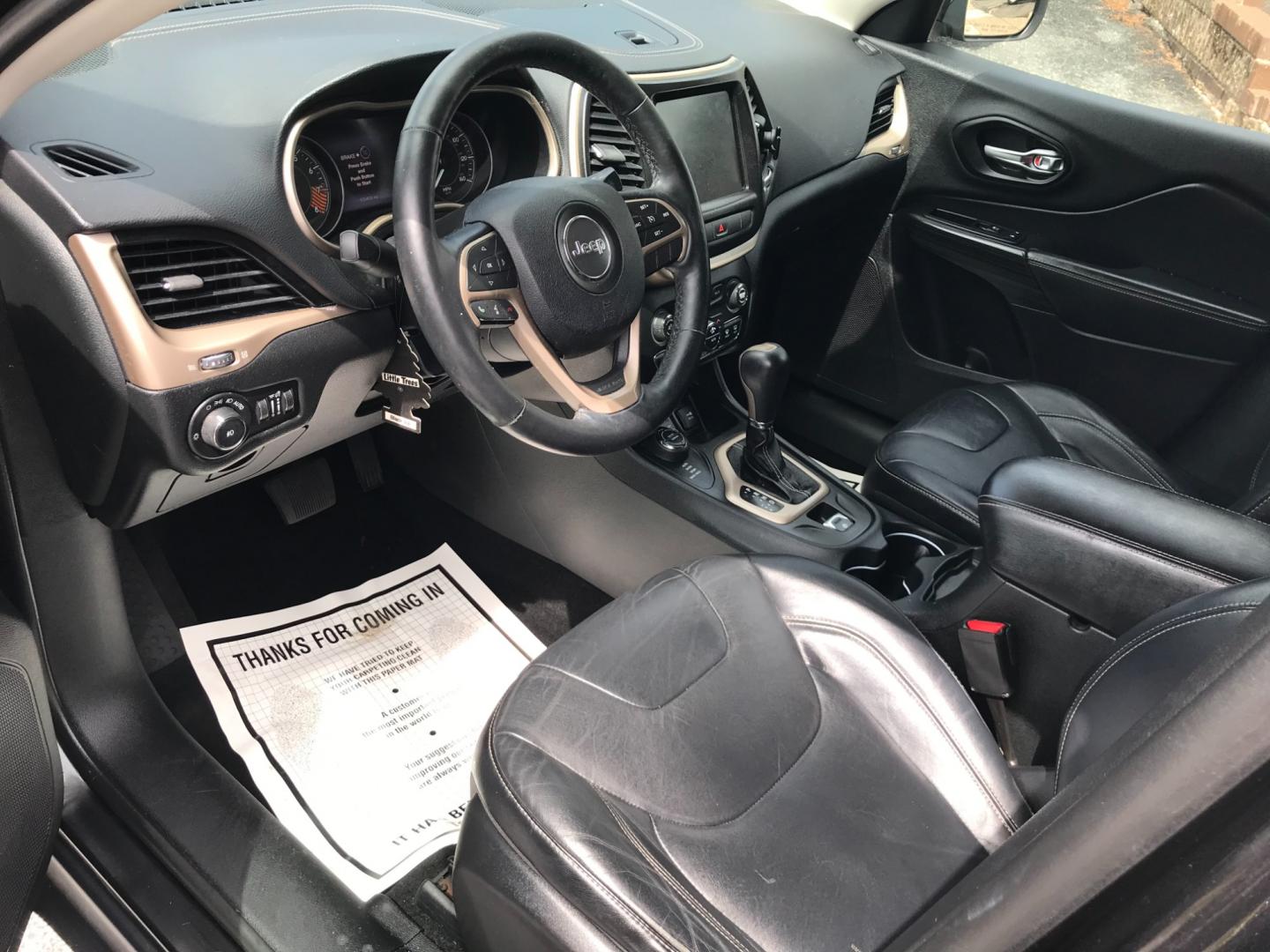 2014 Black /Black Jeep Cherokee Limited (1C4PJMDS4EW) with an 3.2 V6 engine, Automatic transmission, located at 577 Chester Pike, Prospect Park, PA, 19076, (610) 237-1015, 39.886154, -75.302338 - Photo#9