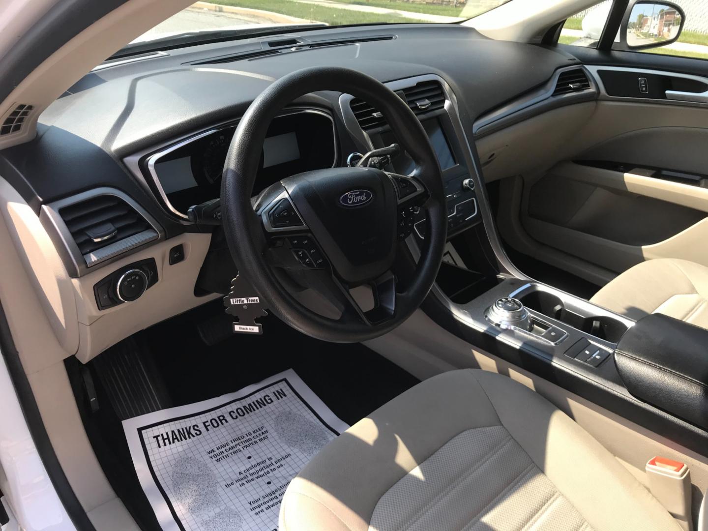 2020 White /Beige Ford Fusion SE (3FA6P0HD6LR) , Automatic transmission, located at 577 Chester Pike, Prospect Park, PA, 19076, (610) 237-1015, 39.886154, -75.302338 - 2020 Ford Fusion SE: Backup camera, new PA inspection, SUPER CLEAN, runs LIKE NEW! This vehicle comes inspected and has been given a bumper to bumper safety check. It is very clean, reliable, and well maintained. We offer a unique pay plan that is known for being the easiest and fastest financing - Photo#9