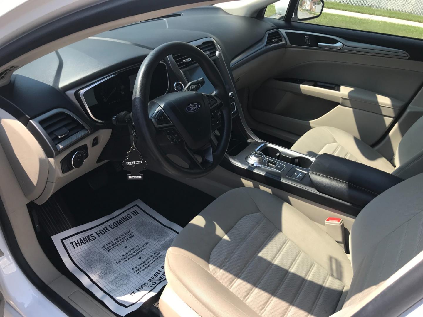 2020 White /Beige Ford Fusion SE (3FA6P0HD6LR) , Automatic transmission, located at 577 Chester Pike, Prospect Park, PA, 19076, (610) 237-1015, 39.886154, -75.302338 - 2020 Ford Fusion SE: Backup camera, new PA inspection, SUPER CLEAN, runs LIKE NEW! This vehicle comes inspected and has been given a bumper to bumper safety check. It is very clean, reliable, and well maintained. We offer a unique pay plan that is known for being the easiest and fastest financing - Photo#6