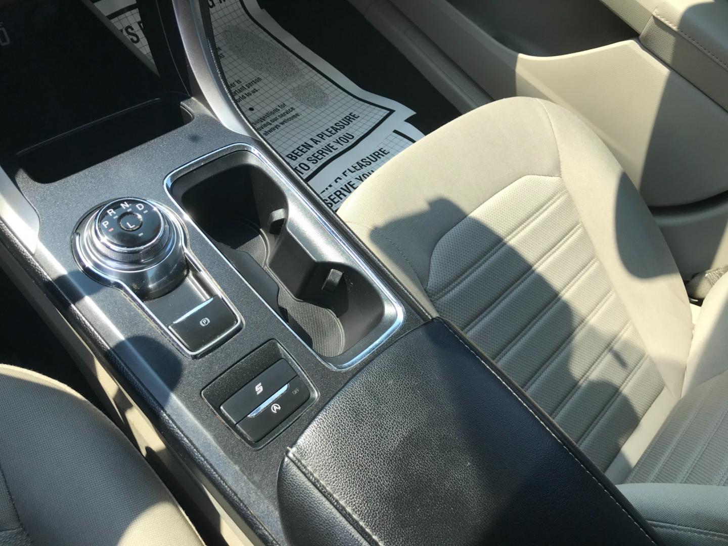2020 White /Beige Ford Fusion SE (3FA6P0HD6LR) , Automatic transmission, located at 577 Chester Pike, Prospect Park, PA, 19076, (610) 237-1015, 39.886154, -75.302338 - 2020 Ford Fusion SE: Backup camera, new PA inspection, SUPER CLEAN, runs LIKE NEW! This vehicle comes inspected and has been given a bumper to bumper safety check. It is very clean, reliable, and well maintained. We offer a unique pay plan that is known for being the easiest and fastest financing - Photo#13