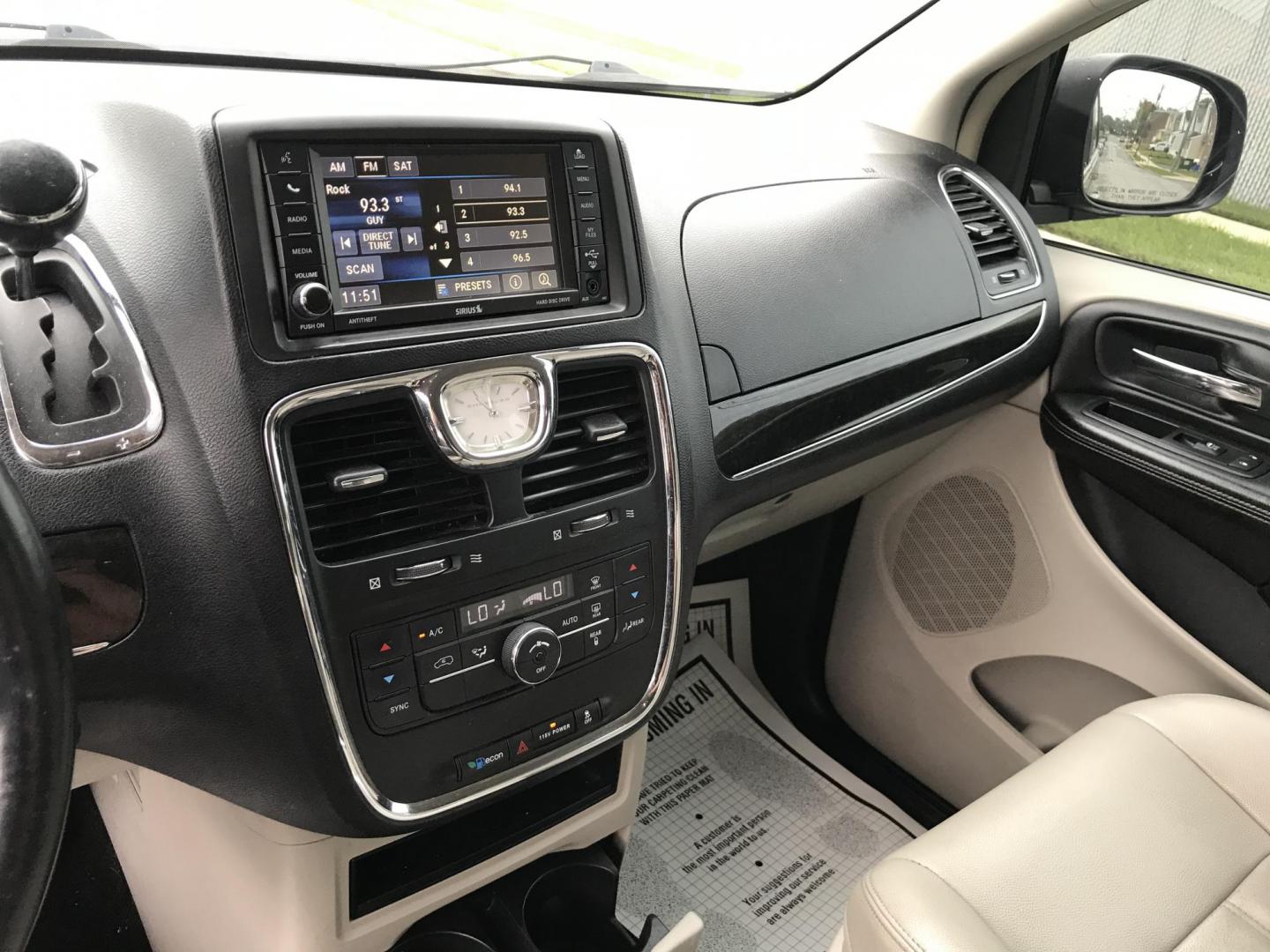 2013 /Gray Chrysler Town & Country Touring (2C4RC1BGXDR) with an 3.6L V6 DOHC 24V engine, 6-Speed Automatic transmission, located at 577 Chester Pike, Prospect Park, PA, 19076, (610) 237-1015, 39.886154, -75.302338 - 2013 Chrysler Town & Country Touring: Only 122k miles, DVD player, stow and go seating, backup camera, new PA inspection, runs LIKE NEW! This vehicle comes inspected and has been given a bumper to bumper safety check. It is very clean, reliable, and well maintained. We offer a unique pay plan tha - Photo#14