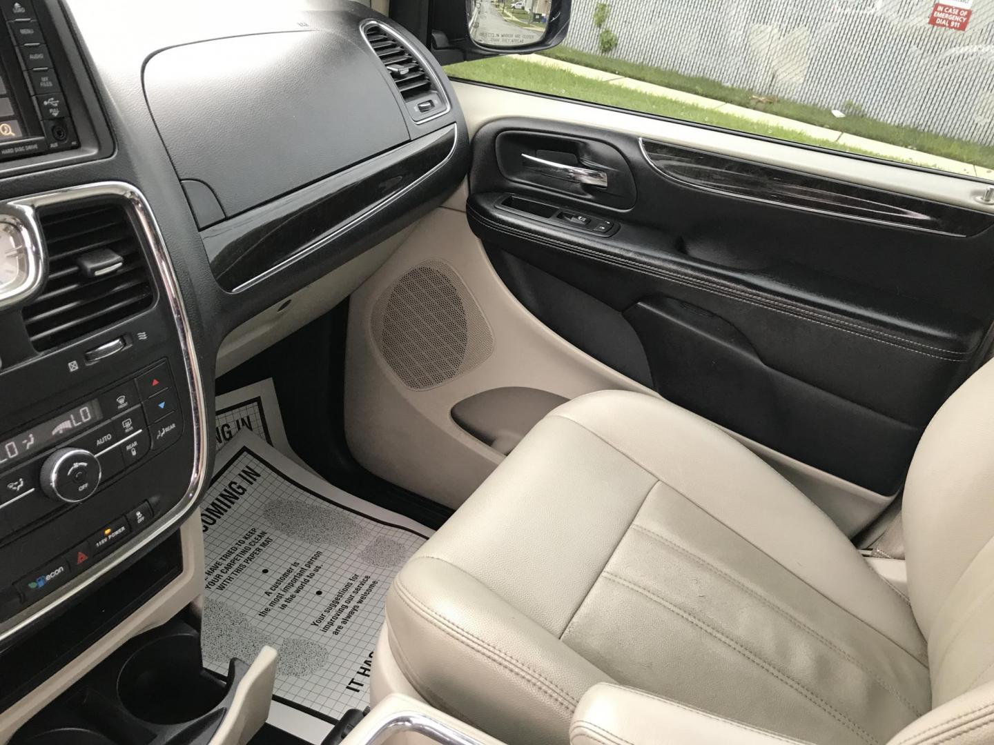 2013 /Gray Chrysler Town & Country Touring (2C4RC1BGXDR) with an 3.6L V6 DOHC 24V engine, 6-Speed Automatic transmission, located at 577 Chester Pike, Prospect Park, PA, 19076, (610) 237-1015, 39.886154, -75.302338 - 2013 Chrysler Town & Country Touring: Only 122k miles, DVD player, stow and go seating, backup camera, new PA inspection, runs LIKE NEW! This vehicle comes inspected and has been given a bumper to bumper safety check. It is very clean, reliable, and well maintained. We offer a unique pay plan tha - Photo#16