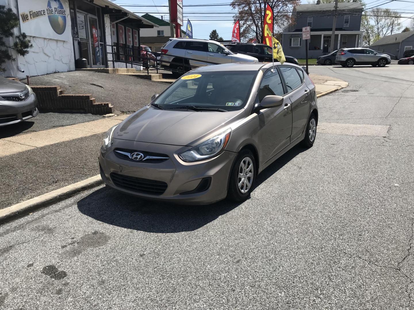 2014 Gold /Tan Hyundai Accent GS 5-Door (KMHCT5AE9EU) with an 1.6L L4 DOHC 16V engine, Automatic transmission, located at 577 Chester Pike, Prospect Park, PA, 19076, (610) 237-1015, 39.886154, -75.302338 - 2014 Hyundai Accent GS: Only 95k miles, new PA inspection, great on gas, runs EXCELLENT! This vehicle comes inspected and has been given a bumper to bumper safety check. It is very clean, reliable, and well maintained. We offer a unique pay plan that is known for being the easiest and fastest fin - Photo#3