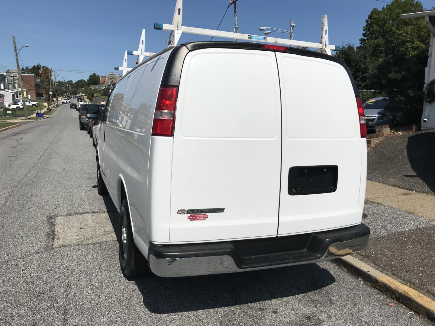 2017 White /Gray Chevrolet Express 2500 Cargo (1GCWGAFF8H1) with an 4.8L V8 FFV engine, 6A transmission, located at 577 Chester Pike, Prospect Park, PA, 19076, (610) 237-1015, 39.886154, -75.302338 - 2017 Chevy Express 2500 Cargo Van: Ladder racks, shelving, no windows, new PA inspection, FLEET MAINTAINED, runs LIKE NEW! This vehicle comes inspected and has been given a bumper to bumper safety check. It is very clean, reliable, and well maintained. We offer a unique pay plan that is known for - Photo#5