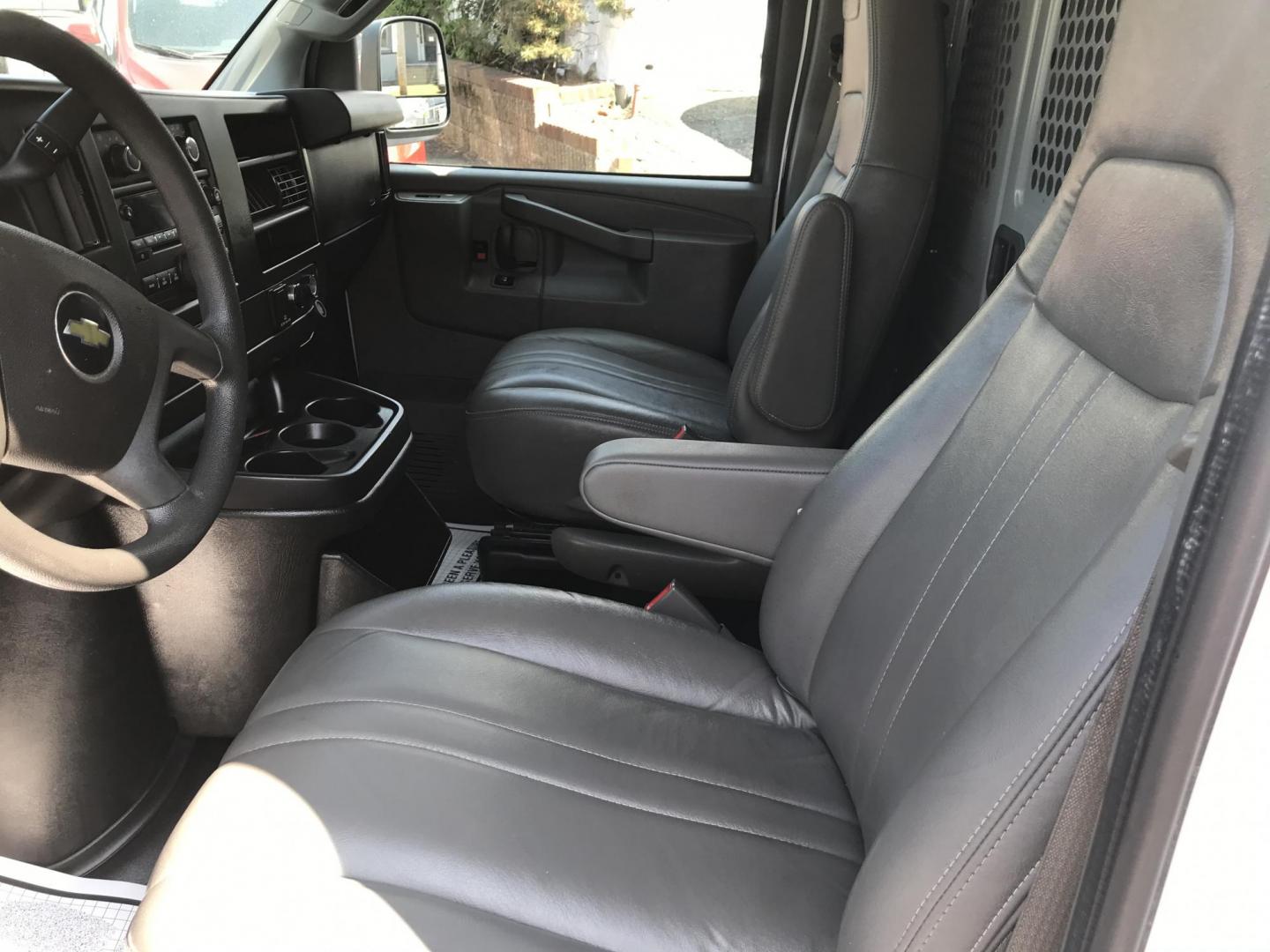 2017 White /Gray Chevrolet Express 2500 Cargo (1GCWGAFF7H1) with an 4.8L V8 FFV engine, 6A transmission, located at 577 Chester Pike, Prospect Park, PA, 19076, (610) 237-1015, 39.886154, -75.302338 - 2017 Chevrolet Express 2500 Cargo Van: Ladder racks, shelving, backup camera, partition, new PA inspection, FLEET MAINTAINED, runs LIKE NEW! This vehicle comes inspected and has been given a bumper to bumper safety check. It is very clean, reliable, and well maintained. We offer a unique pay plan - Photo#7