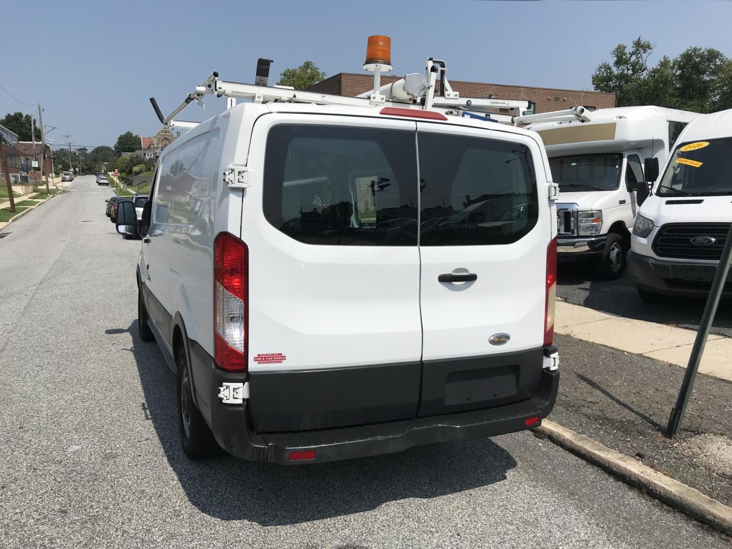 2015 White /Gray Ford Transit 150 Van Low Roof w/Sliding Pass. 130-in. WB (1FTNE1YM7FK) with an 3.7L V6 DOHC 24V engine, 6-Speed Automatic transmission, located at 577 Chester Pike, Prospect Park, PA, 19076, (610) 237-1015, 39.886154, -75.302338 - Photo#5